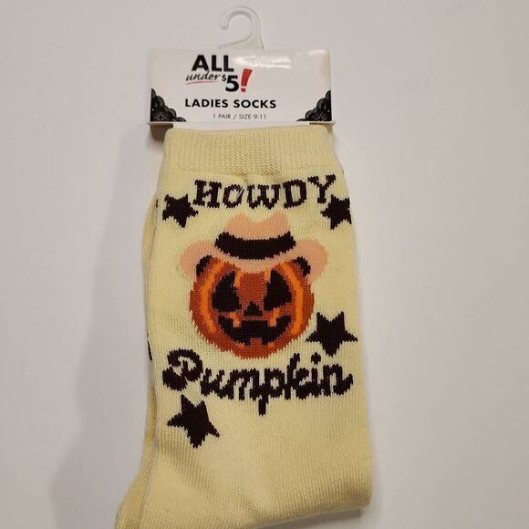NWT Ladies Socks Pale Yellow with a Cowboy Pumpkin - Picture 1 of 5